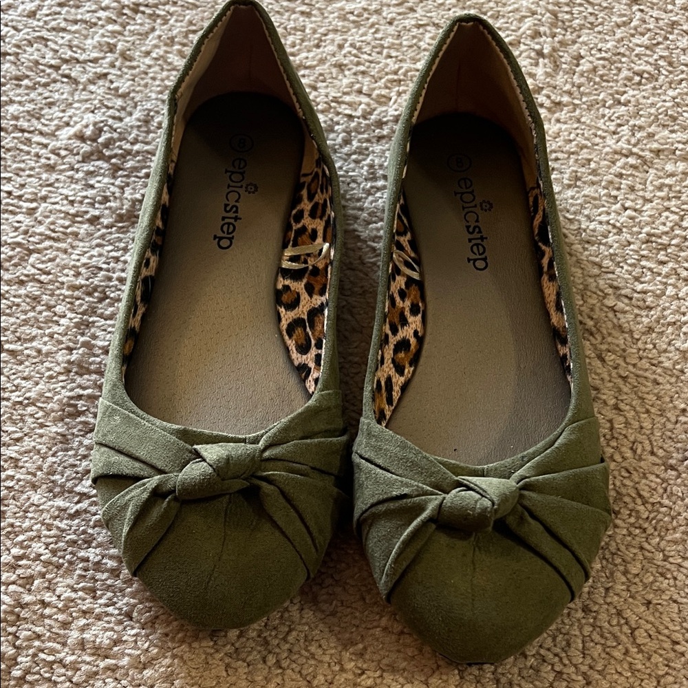 EpicStep Olive Green Knot-Front Ballet Flats